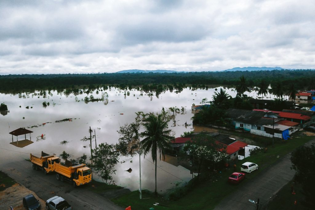 Banjir Bandang Sinjai 2006: Tragedi Tengah Malam yang Mengisolasi Kabupaten Sinjai