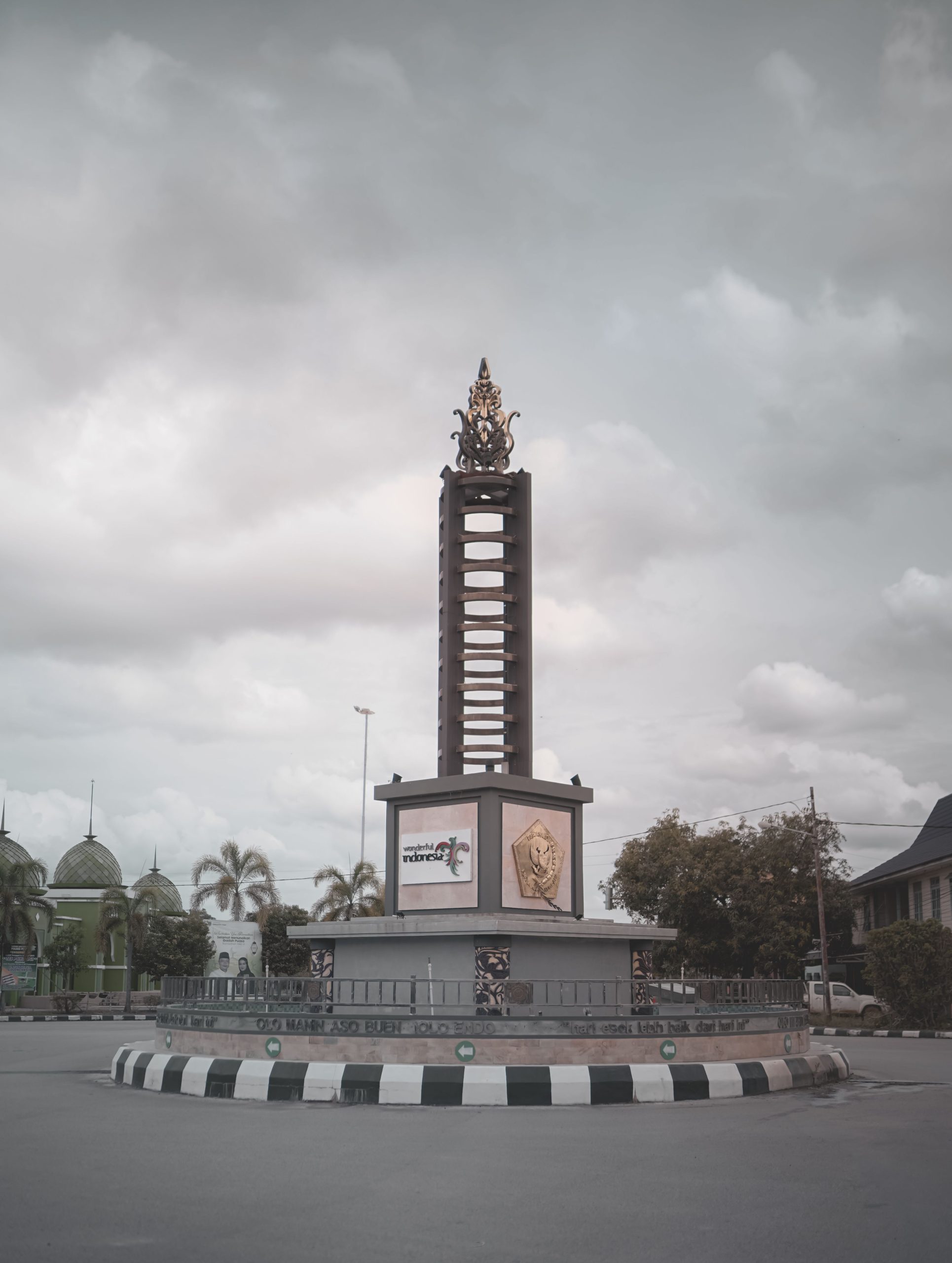 Ikon Kabupaten Sinjai: Patung Kuda, Tugu Bambu, dan Minas yang Melegenda